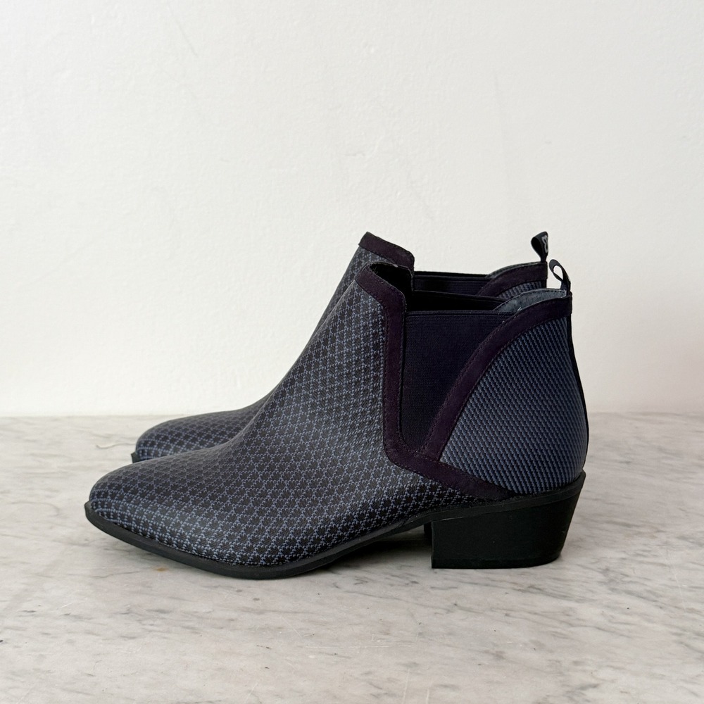 Betabrand Tennis Western Ankle Boots Pointed Toe Chelsea 8.5 Navy Low Block Heel